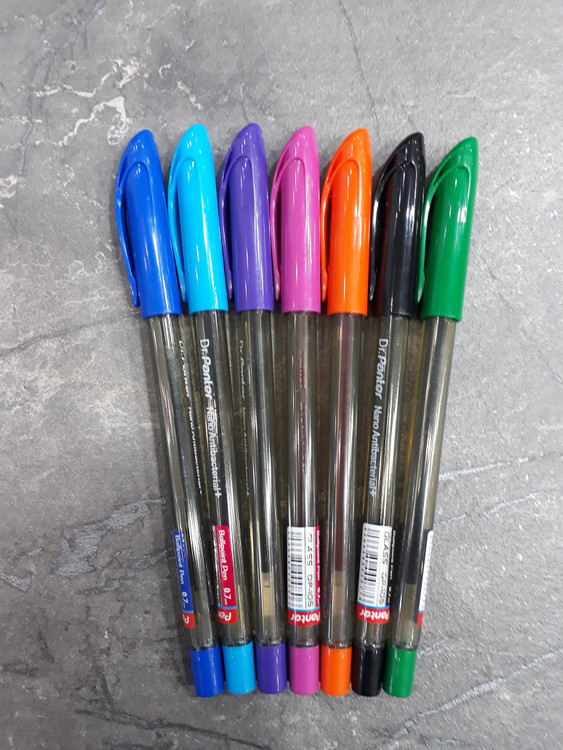 تصویر خودکار Dr.Panter نوک ۰.۷ در رنگهای متنوع بنفش، آبی، آبی روشن، صورتی، نارنجی، مشکی و سبز با طراحی خوشدست و جوهر باکیفیت