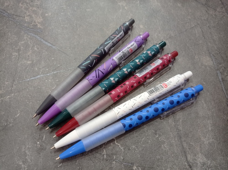 تصویر اتود پارسیکار سایز ۰.۵ میلیمتر با طراحی ساده و خوشدست، مناسب نوشتار روزانه و دقیق