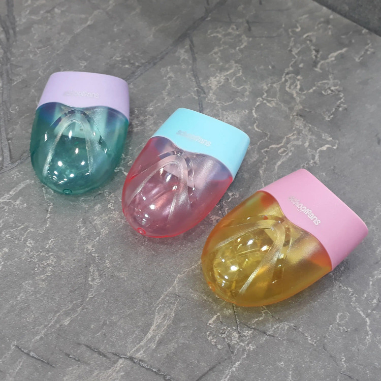 تصویر تراش مخزندار اسکول فنز با طراحی فانتزی و رنگارنگ، مناسب برای دانشآموزان