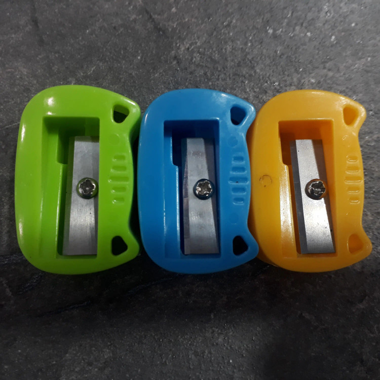 تراش طرح Hello Kitty در رنگهای متنوع با طراحی فانتزی برای کودکان