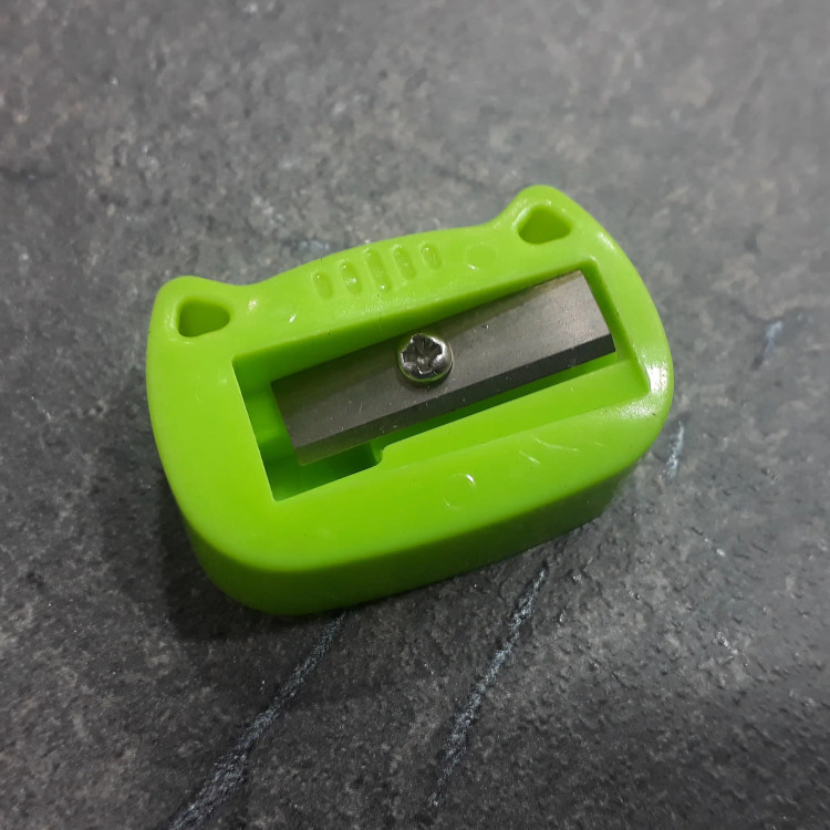 تراش طرح Hello Kitty در رنگهای متنوع با طراحی فانتزی برای کودکان