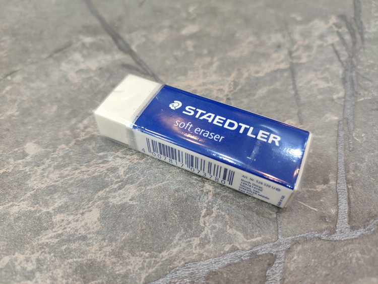 پاککن برند STAEDTLER با طراحی کلاسیک و عملکرد دقیق، مناسب پاککردن بدون لک