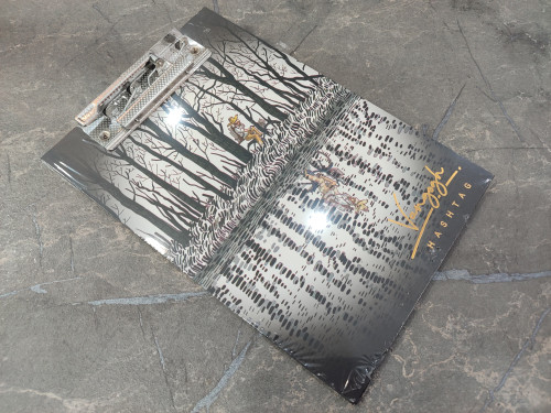 تخته شاسی برند Hashtag سایز A5 با طرح هنری ونگوگ و بدنه مقاوم، مناسب یادداشتبرداری و طراحی