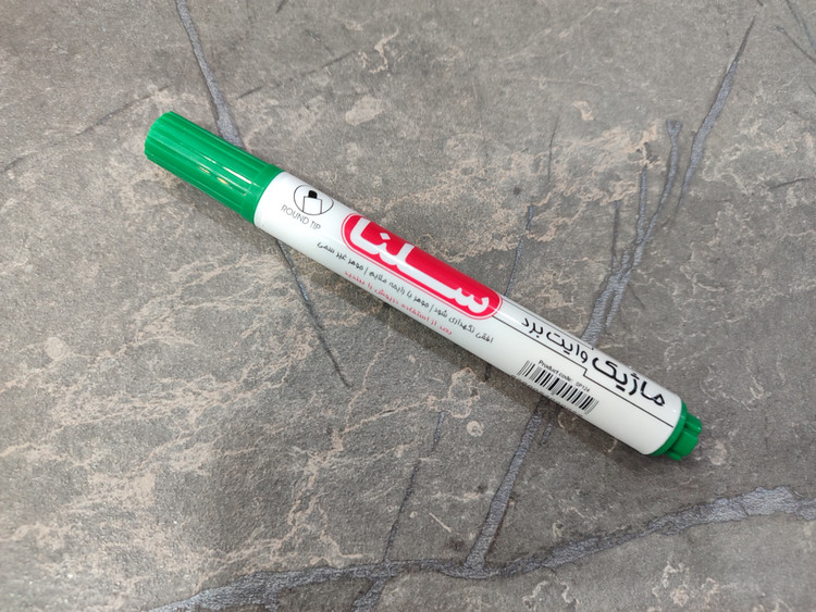 ماژیک وایت برد برند Selena با بدنه خوشدست و جوهر پررنگ، مناسب تختههای سفید و استفاده حرفهای