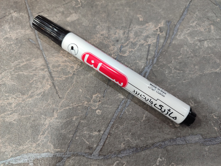 ماژیک وایت برد برند Selena با بدنه خوشدست و جوهر پررنگ، مناسب تختههای سفید و استفاده حرفهای