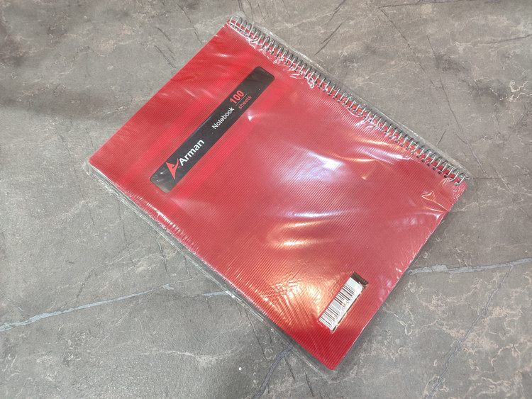 دفتر ۱۰۰ برگ برند Arman با جلد مقاوم و ابعاد ۲۰ در ۲۸.۵، مناسب نوشتارهای طولانی و یادداشتبرداری در کلاس