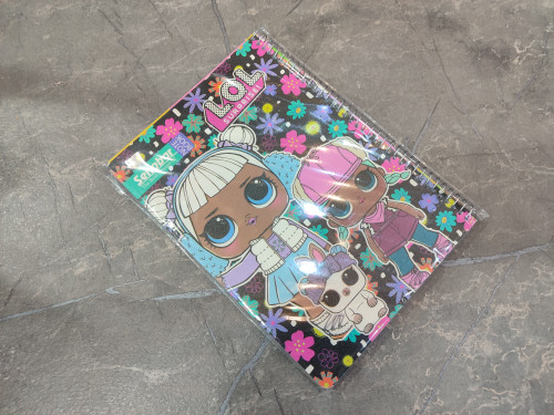 دفتر ۸۰ برگ Senobar در ابعاد ۱۶.۵×۲۳ با جلد مقاوم و طراحی شیک، مناسب برای استفاده تحصیلی و شخصی