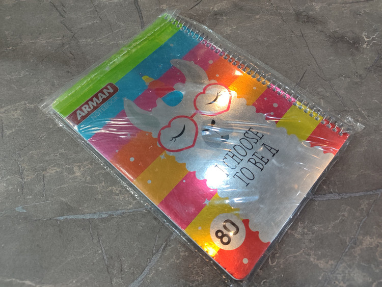 تصویری از دفتر ۸۰ برگ Arman در ابعاد ۱۶×۲۳ با جلد مقاوم و طراحی کاربردی مناسب استفاده روزمره