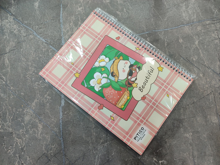 *دفتر نقاشی ۴۰ برگ Pitico با جلد فانتزی و کاغذ سفید مناسب طراحی، نقاشی و رنگآمیزی کودکان*