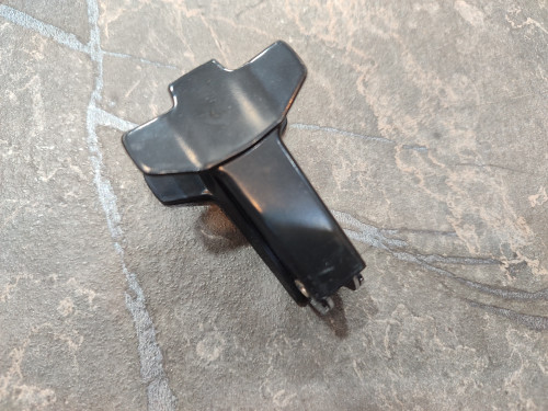 منگنهکش فلزی برند CBS با طراحی ارگونومیک و کاربردی