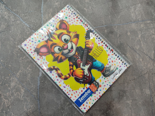 دفتر نقاشی ۵۰ برگ برند Senobar با طراحی جلد فانتزی و کاغذ سفید ضخیم