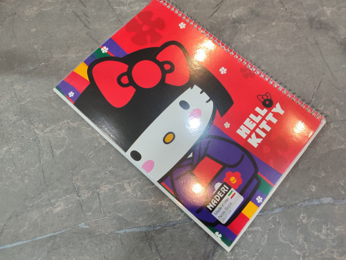 دفتر ۶۰ برگ برند نادری با جلد ساده و مقاوم، مناسب برای استفاده روزمره، مدرسه و یادداشتهای شخصی