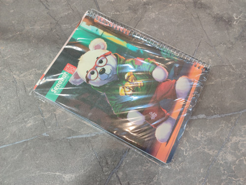 دفتر ۸۰ برگ Senobar در ابعاد ۱۶.۵×۲۳ با جلد مقاوم و طراحی شیک، مناسب برای استفاده تحصیلی و شخصی