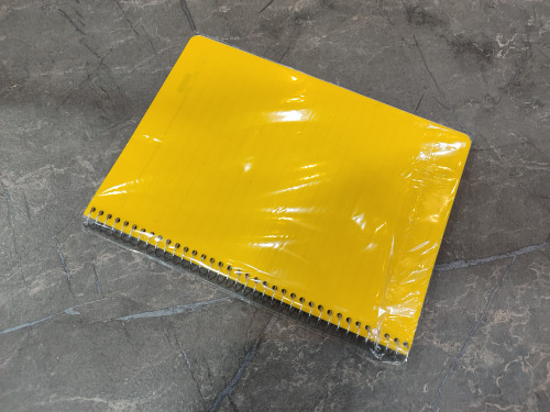 دفتر ۸۰ برگ Senobar در ابعاد ۱۶.۵×۲۳ با جلد مقاوم و طراحی شیک، مناسب برای استفاده تحصیلی و شخصی