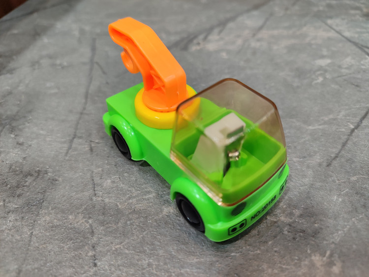 تراش مخزندار Fond طرح یدککش با بدنه فانتزی و مخزن جمعآوری تراشه