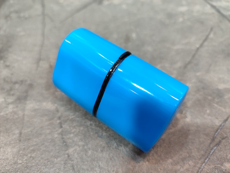 تراش سهقلو مخزندار رنگی در رنگهای صورتی، زرد، نارنجی و آبی با محفظه جمعآوری تراشه