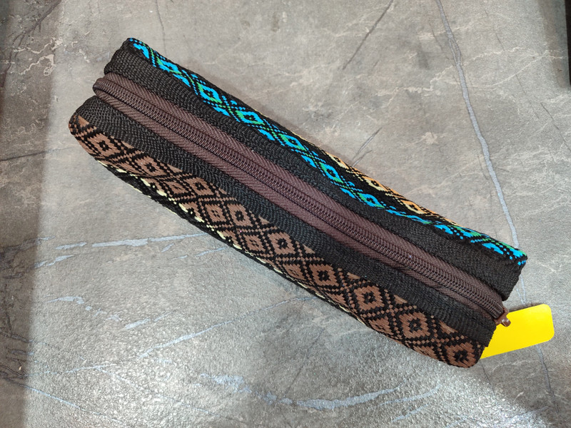 جامدادی اسرارآمیز با لوازمالتحریر شگفتانگیز و سورپرایز داخل آن