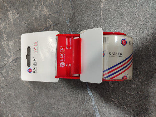 چسب ۵ سانتی Kaiser با کاتر همراه، چسبندگی قوی و کاربری آسان