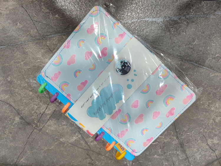 دفتر قابل شستوشو برند Sevil با صفحات مقاوم و طراحی شیک مناسب مدرسه و دفتر کار