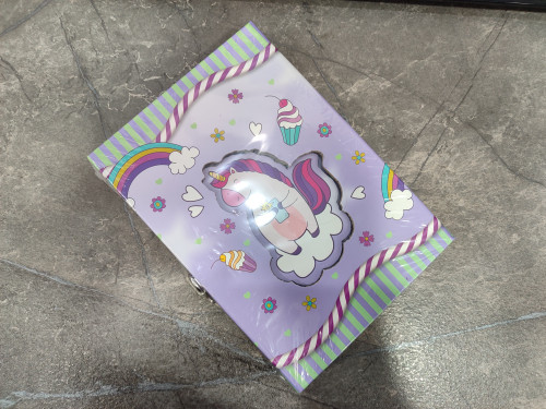 دفترچه خاطرات فانتزی با طراحی زیبا و کاغذ باکیفیت مناسب نوشتن یادداشتها و احساسات شخصی