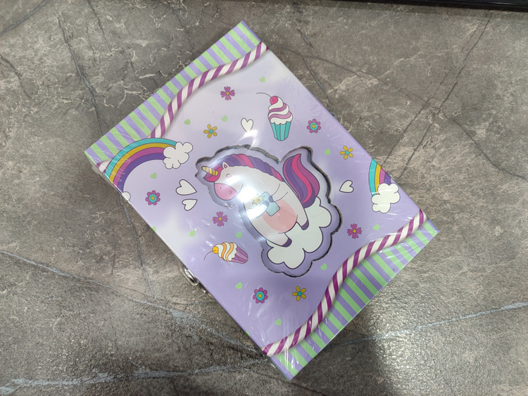 دفترچه خاطرات فانتزی با طراحی زیبا و کاغذ باکیفیت مناسب نوشتن یادداشتها و احساسات شخصی