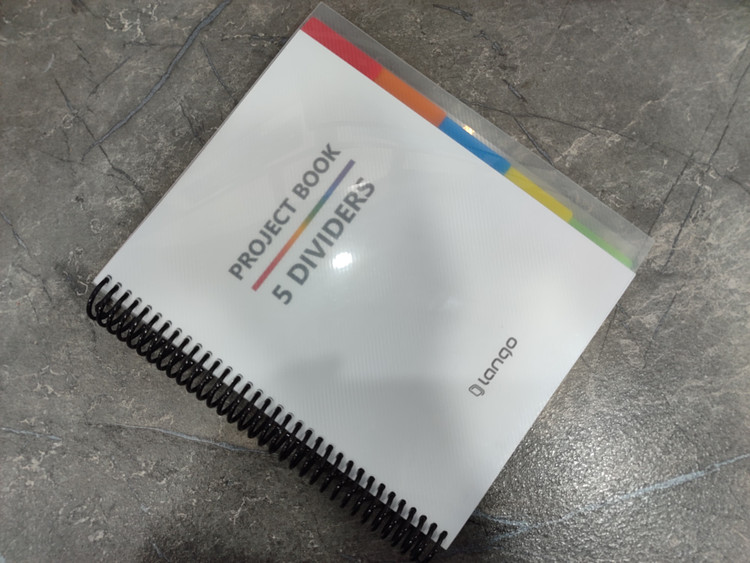 دفتر ۱۰۰ برگ پروژه برند Lango با جلد مقاوم و کاغذ مرغوب مناسب مطالعه و انجام پروژههای آموزشی