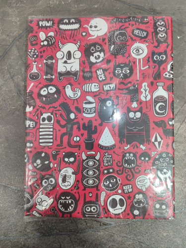 کلاسور برند Kama با جلد مقاوم و طراحی کاربردی برای نگهداری برگهها و جزوات در مدرسه و محل کار