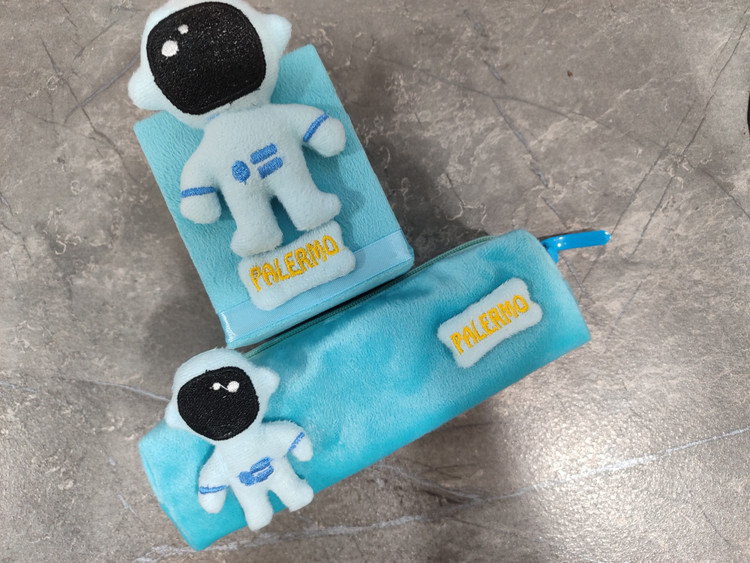 جامدادی دوقلو برند PALERMO با دو محفظه جداگانه برای نگهداری مداد، خودکار و لوازم تحریر