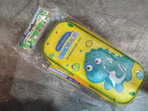 جامدادی برند Light Star با طراحی جادار و مقاوم برای نگهداری انواع لوازم تحریر