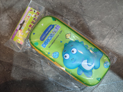 جامدادی برند Light Star با طراحی جادار و مقاوم برای نگهداری انواع لوازم تحریر