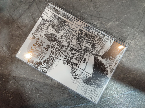 دفتر ۱۰۰ برگ برند Sibo با صفحات خطدار و کاغذ مقاوم مناسب نوشتار و یادداشت روزانه