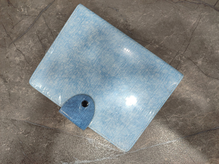 کلاسور A5 با حلقههای فلزی مقاوم و جلد محکم