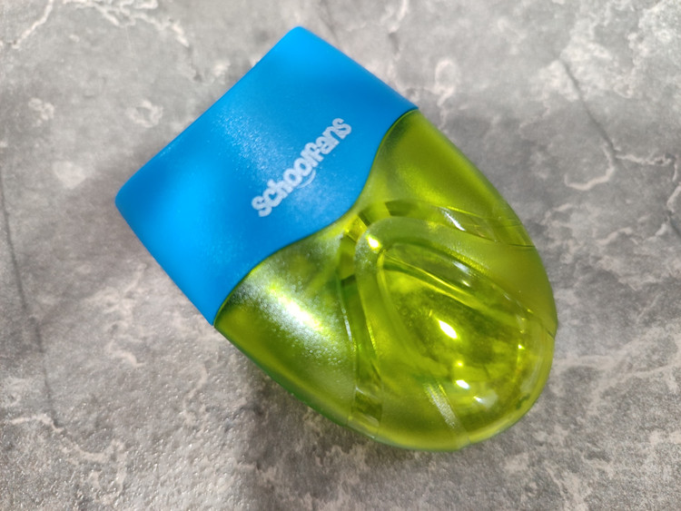 تراش مخزندار دوقلو School Fans با دو سوراخ و مخزن شفاف