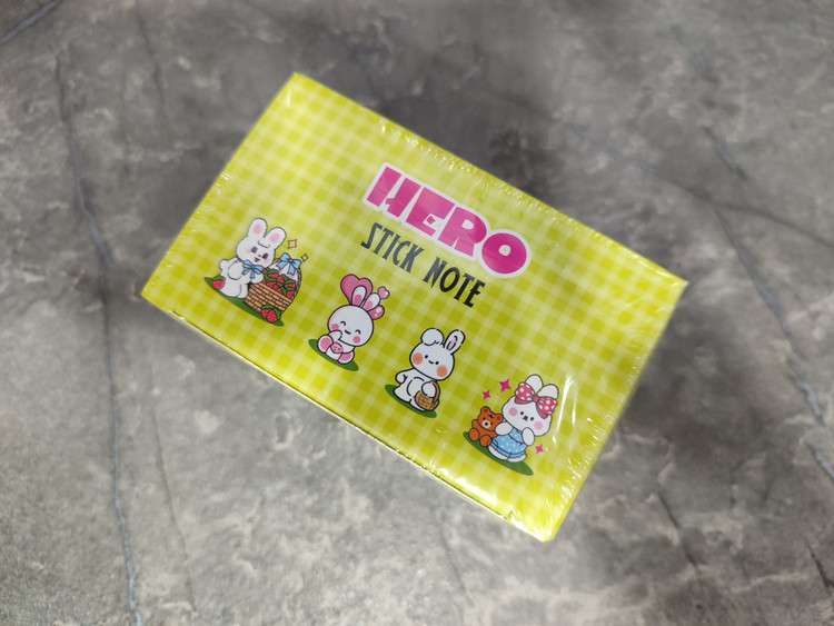 یادداشت برچسبدار رولی HERO با طراحی کاربردی و چسبندگی مناسب
