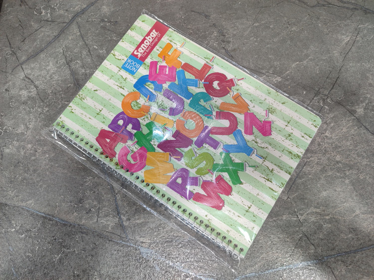 دفتر دو خط Senobar با چاپ منظم و کاغذ باکیفیت