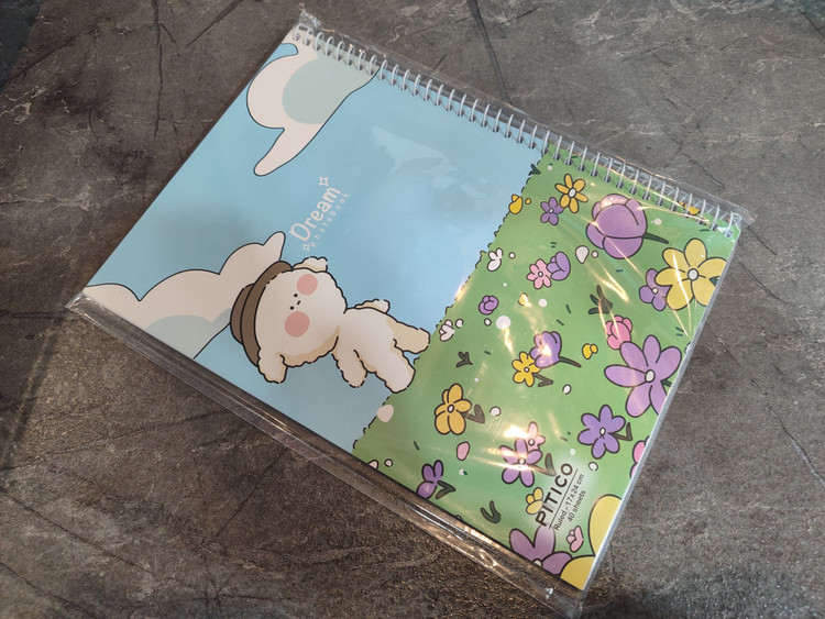 دفتر ۴۰ برگ PITICO با کاغذ باکیفیت و صحافی مناسب