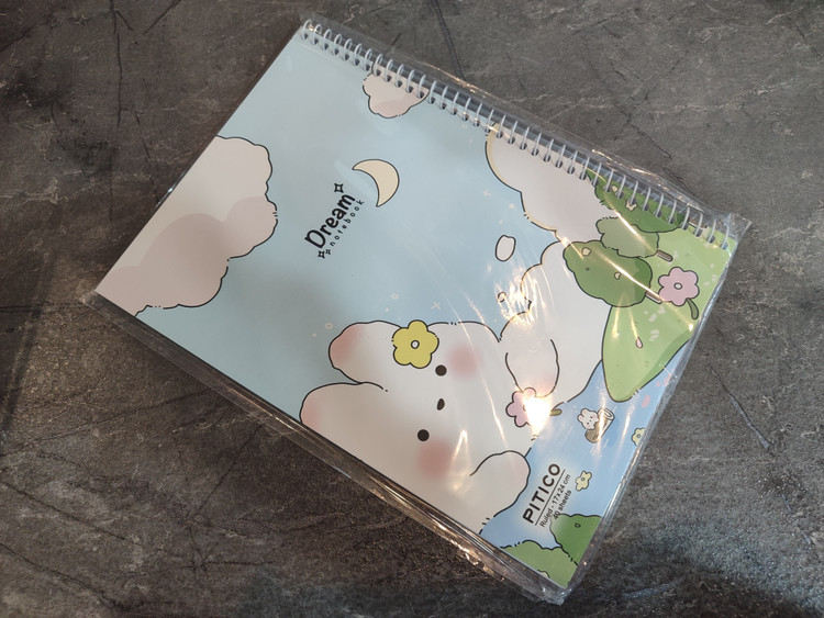 دفتر ۴۰ برگ PITICO با کاغذ باکیفیت و صحافی مناسب