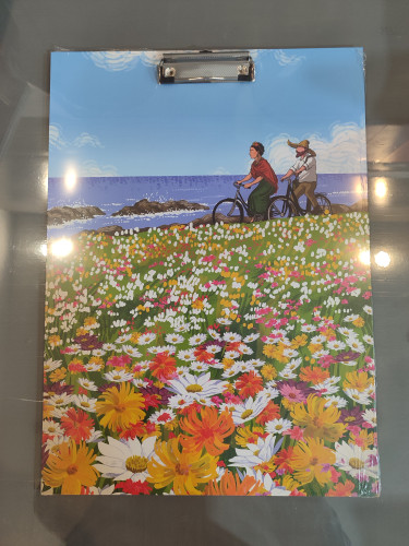 تخته شاسی A3 HASHTAG با سطح صاف و گیره فلزی مقاوم