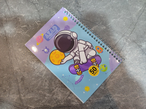 دفترچه یادداشت ۵۰ برگ برند AZAD با طراحی ساده و کاربردی