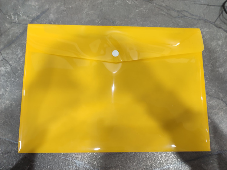 پوشه A4 برند Parsikar مناسب نگهداری اسناد و برگهها