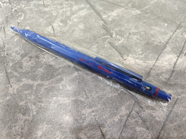 اتود فلزی 0.5 برند Parsikar با طراحی ارگونومیک و نوشتار روان