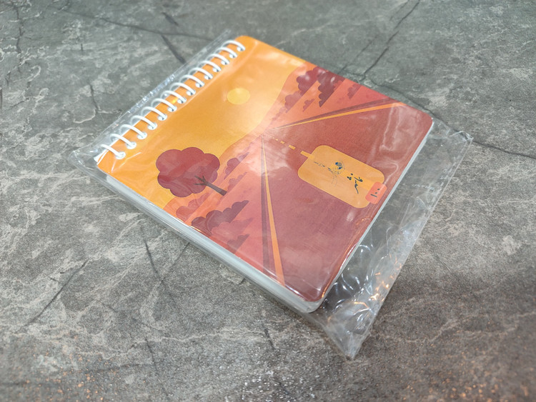 دفترچه سیمی نماشهر با ۱۰۰ برگ مناسب یادداشتبرداری روزانه