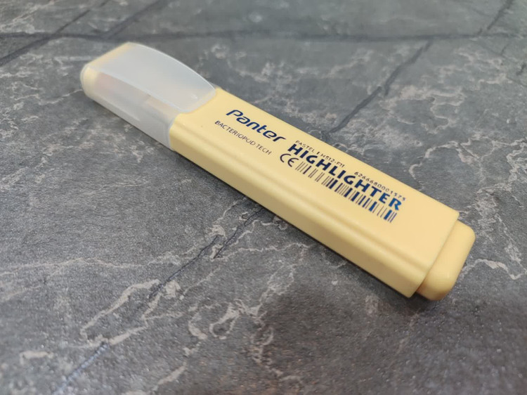 هایلایتر برند Panter با جوهر شفاف و کیفیت بالا مناسب مطالعه و جزوهنویسی